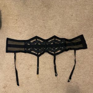 Victoria’s Secret garter belt in perfect condition